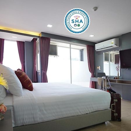 The Qube Fifty Hotel Бангкок Экстерьер фото