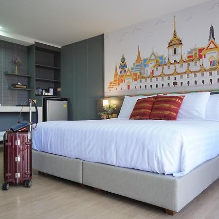 The Qube Fifty Hotel Бангкок Экстерьер фото