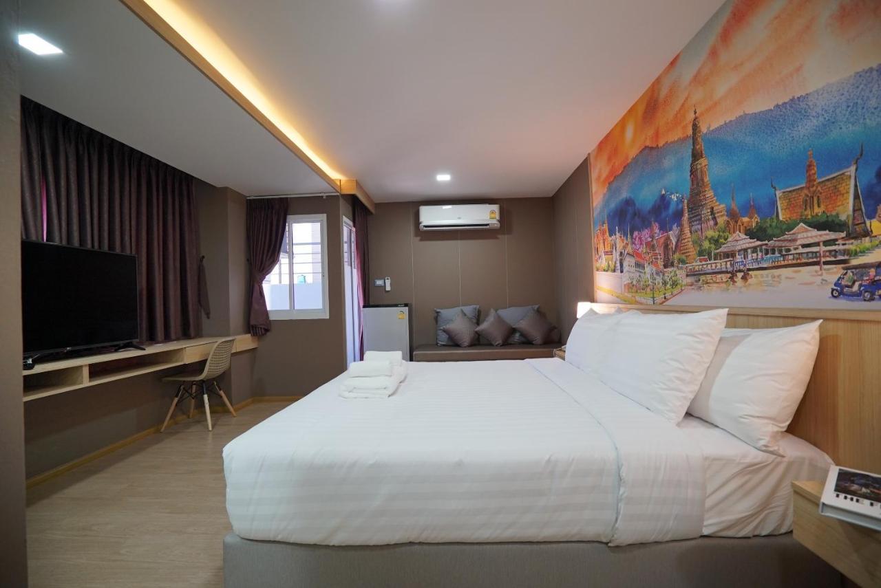 The Qube Fifty Hotel Бангкок Экстерьер фото