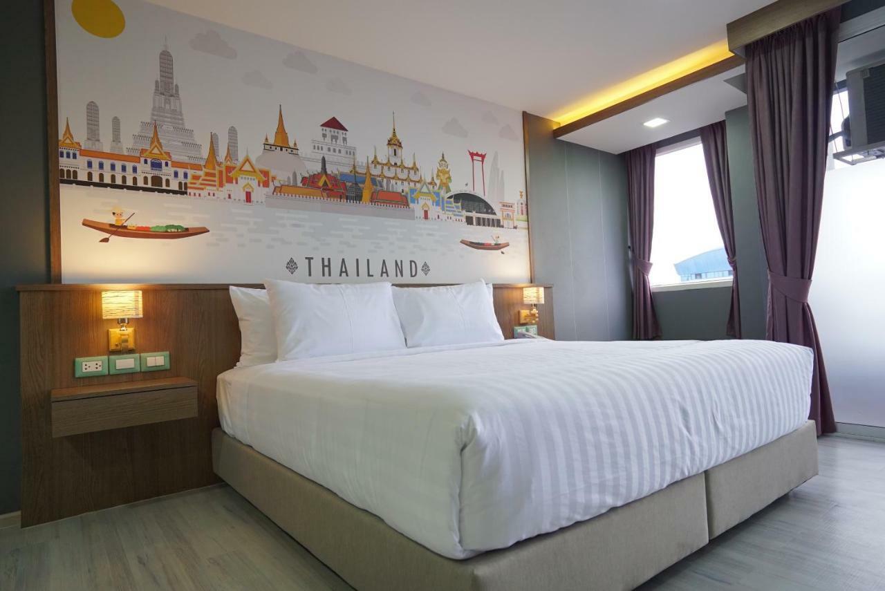 The Qube Fifty Hotel Бангкок Экстерьер фото