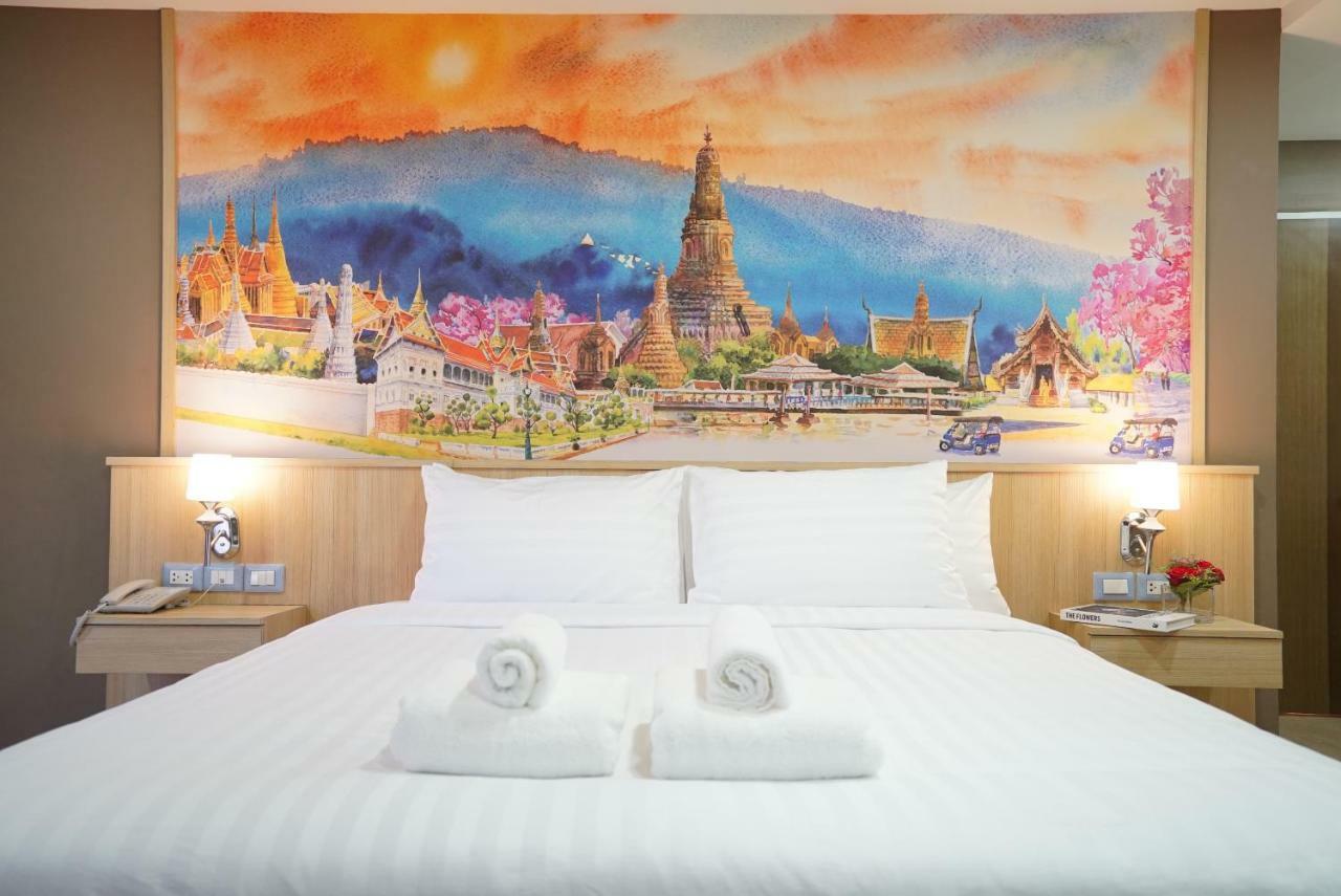 The Qube Fifty Hotel Бангкок Экстерьер фото