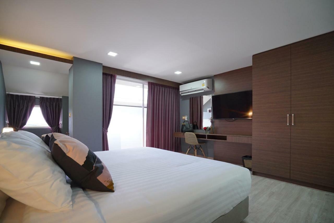 The Qube Fifty Hotel Бангкок Экстерьер фото