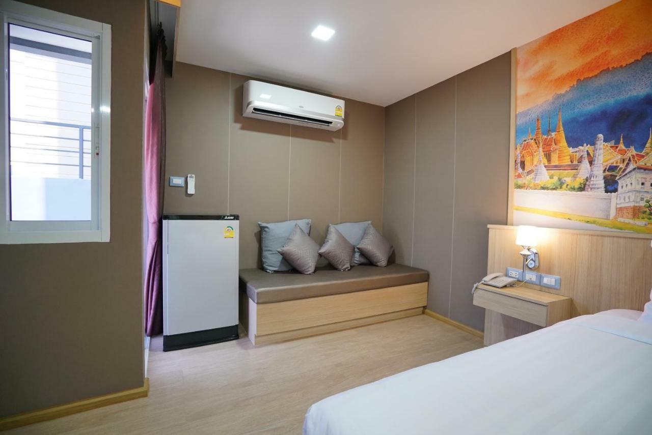The Qube Fifty Hotel Бангкок Экстерьер фото