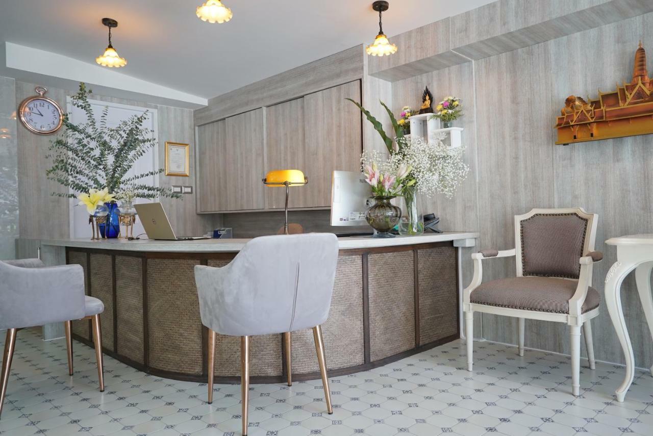 The Qube Fifty Hotel Бангкок Экстерьер фото