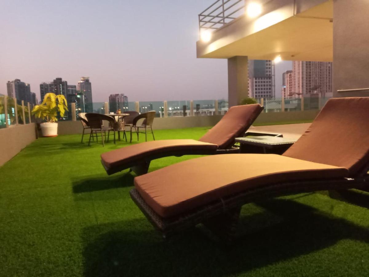The Qube Fifty Hotel Бангкок Экстерьер фото